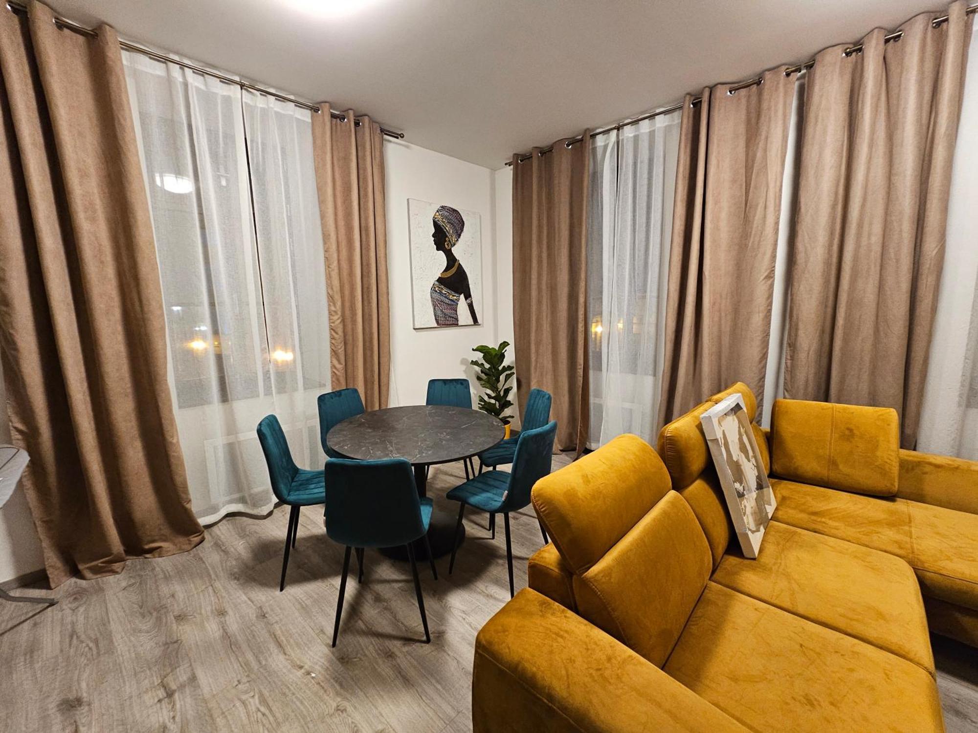 Velky Byt 3+Kk Klicperova, 2 Loznice Hradec Králové Exteriér fotografie