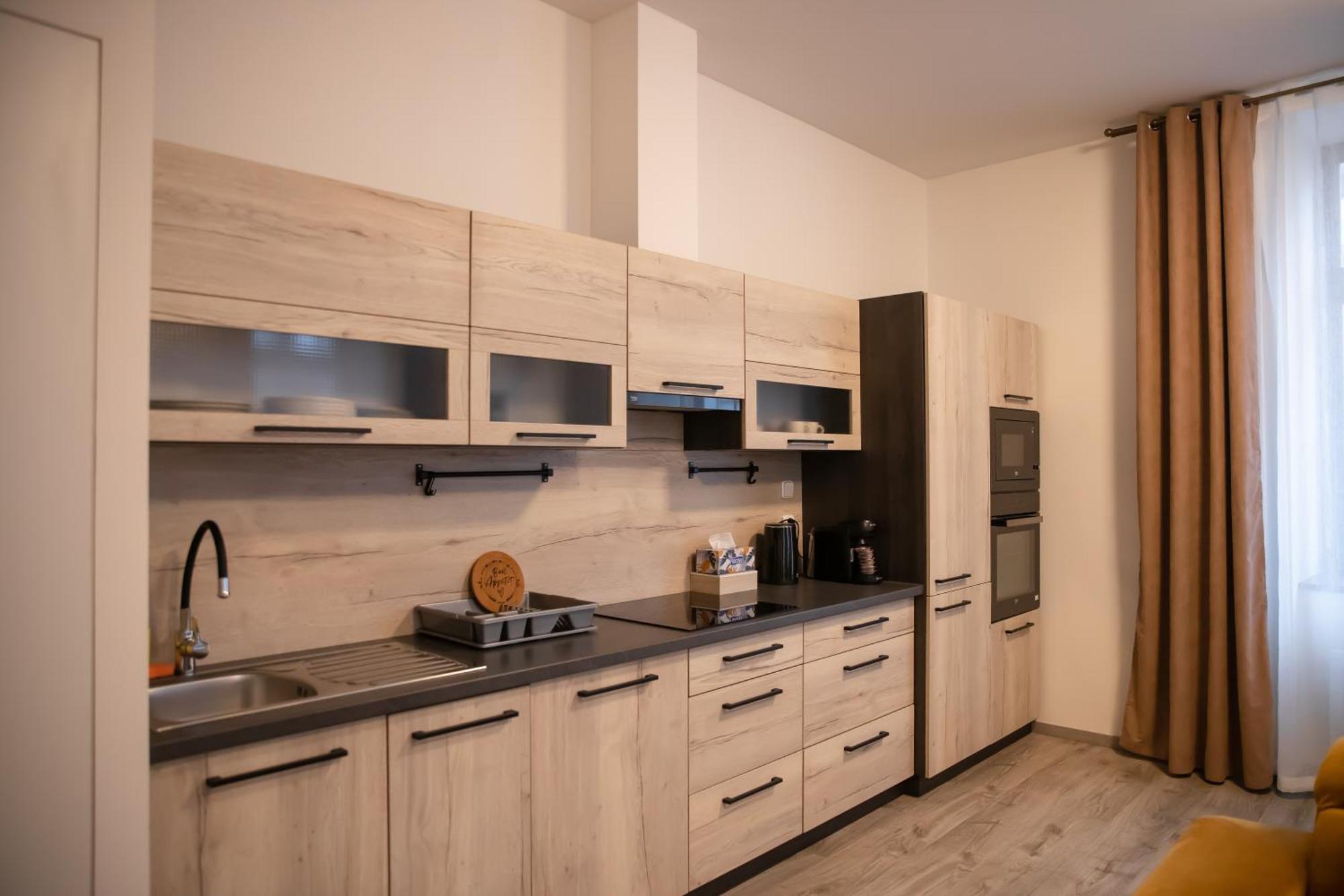Velky Byt 3+Kk Klicperova, 2 Loznice Hradec Králové Exteriér fotografie